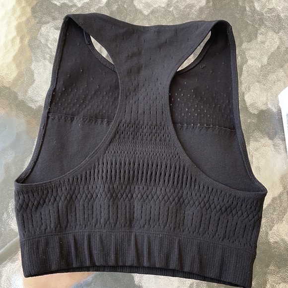 Fabletics 2-Piece Set - Picture 7 of 11